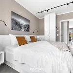 Theviewa02